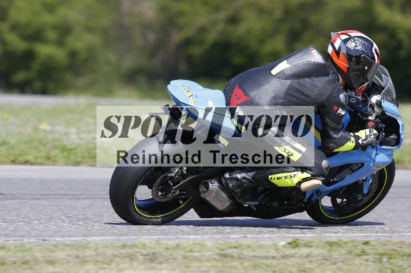 Archiv-2025/11 29.04.2025 PROMAX ADR/Gruppe gruen/backside